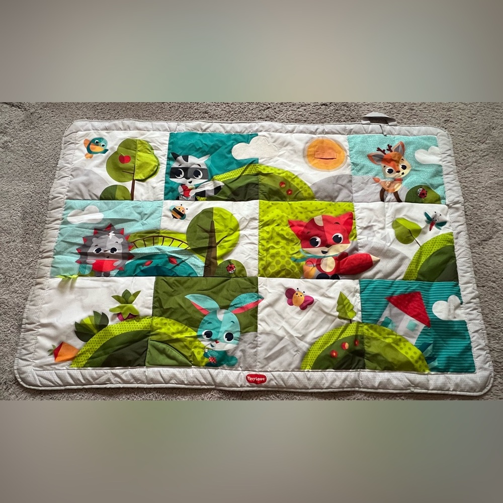 Oversized Baby Activity Play Mat with Animal Print unisex